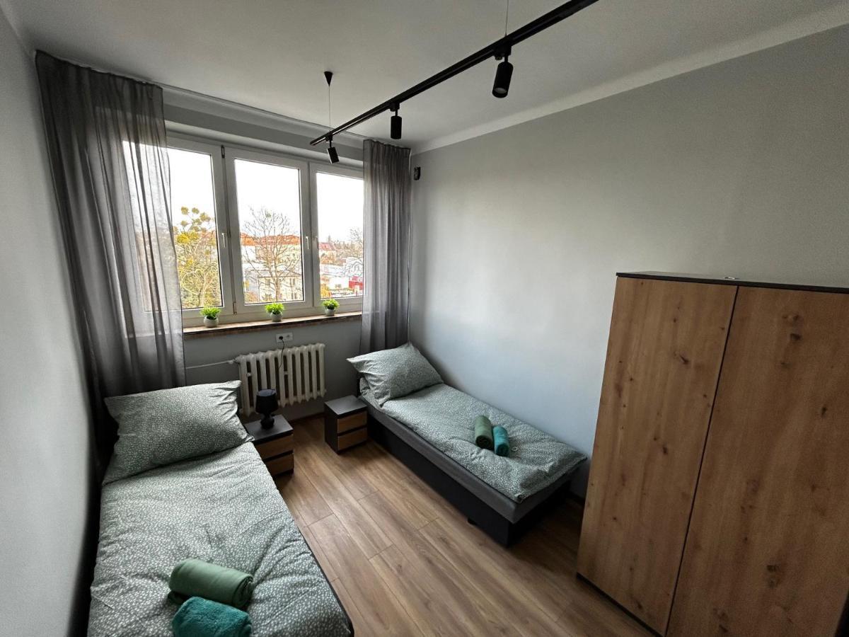 Czarna Perla Hostel Wroclaw Exterior photo