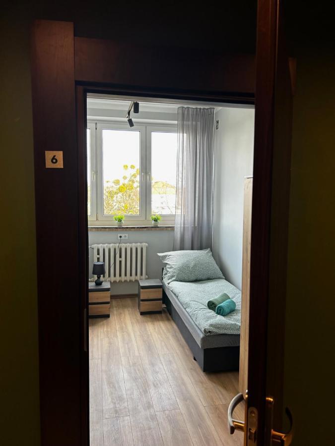Czarna Perla Hostel Wroclaw Exterior photo